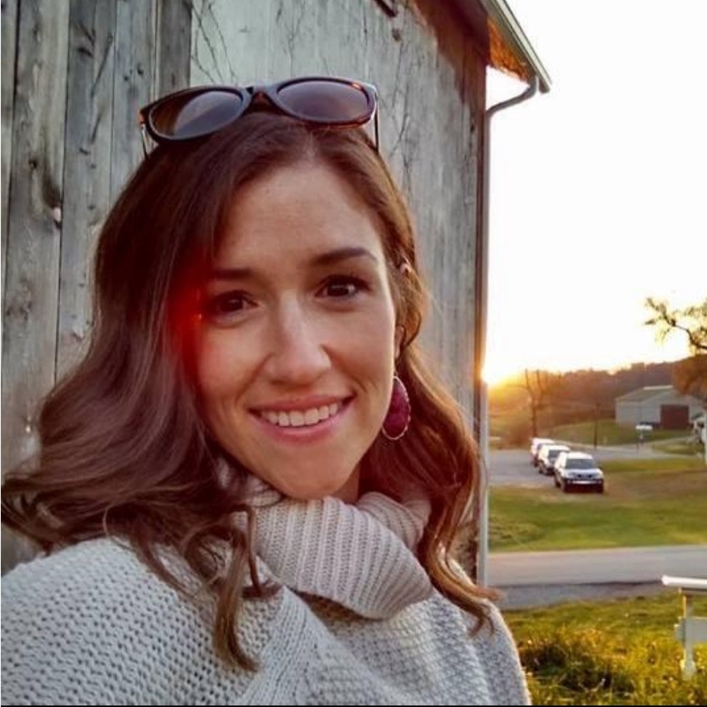 Meet your Posher, Melissa